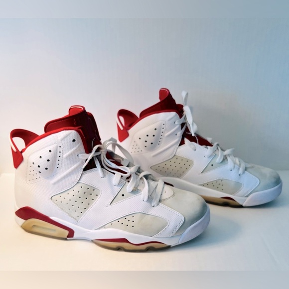 Nike Air Jordan Men’s size 11.0 U.S. shoes red white high tops - Picture 1 of 9
